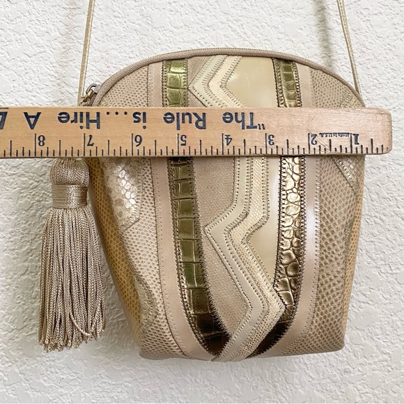 Vintage SHARIF Metallic Gold Mixed Leather Patchwork Tassel Zip Pull Crossbody - Picture 13 of 15